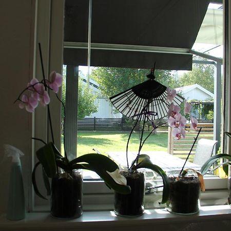 Private Room For Rent In A Villa With Garden View Älmhult エクステリア 写真